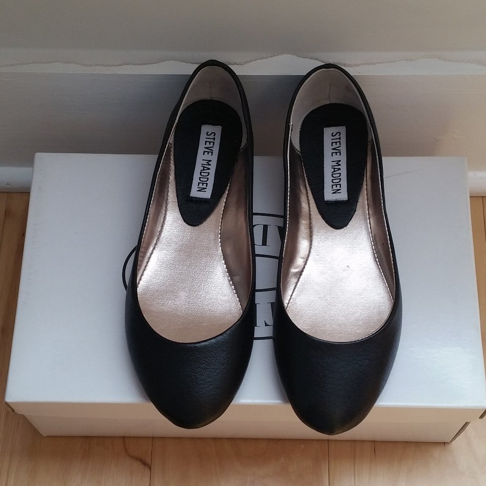 NEW - STEVE MADDEN - P-Heaven black leather flats